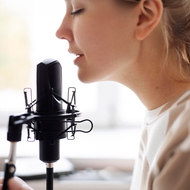 Voice Actor/Dubbing